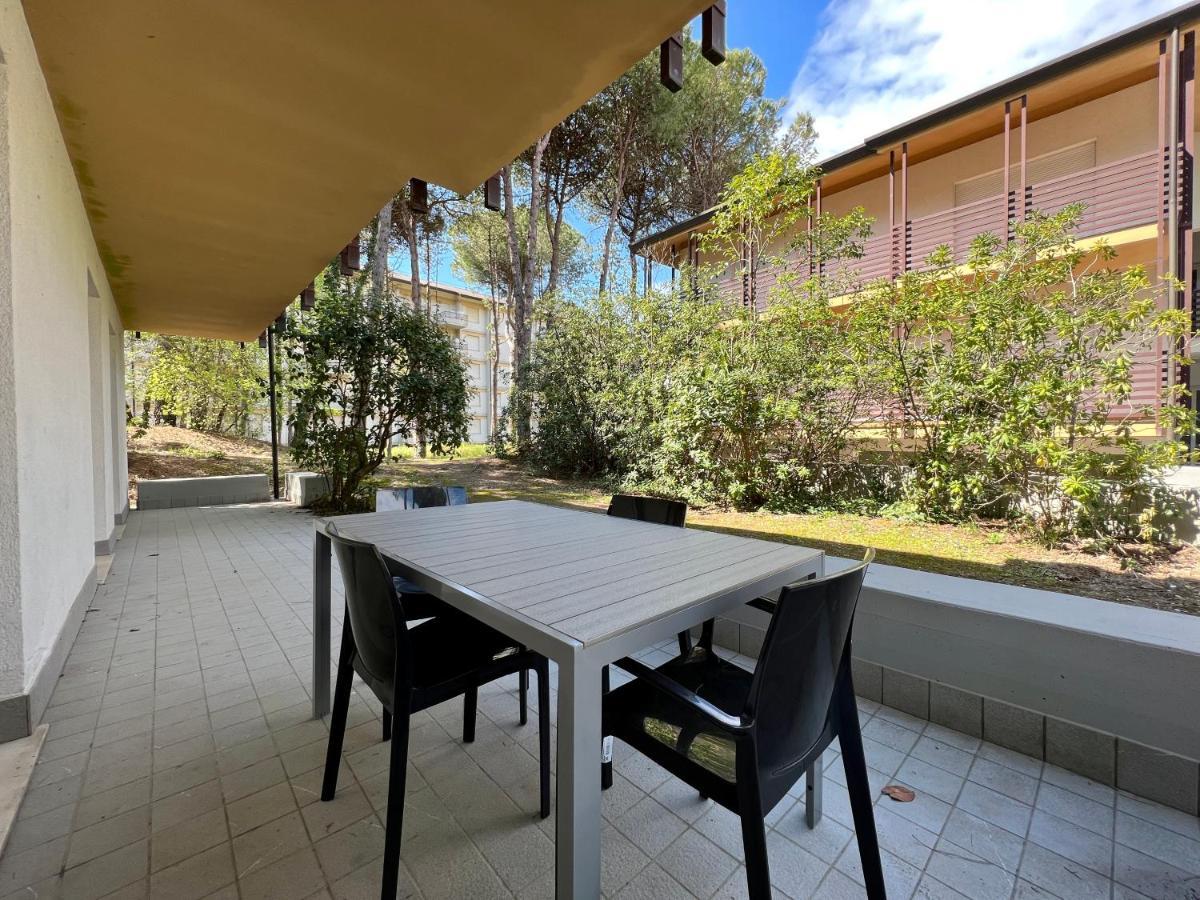 Prassitele Apartments Lignano Sabbiadoro Exteriör bild