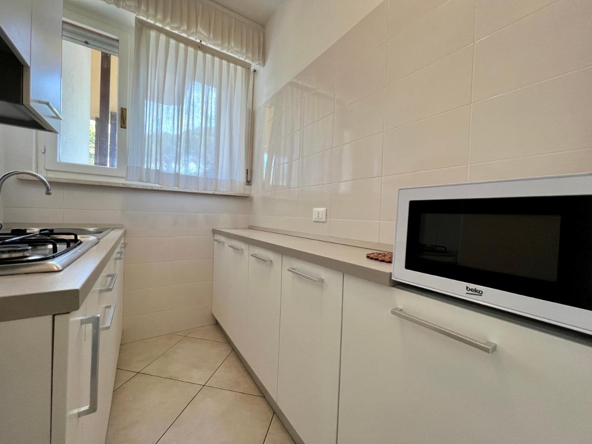 Prassitele Apartments Lignano Sabbiadoro Exteriör bild