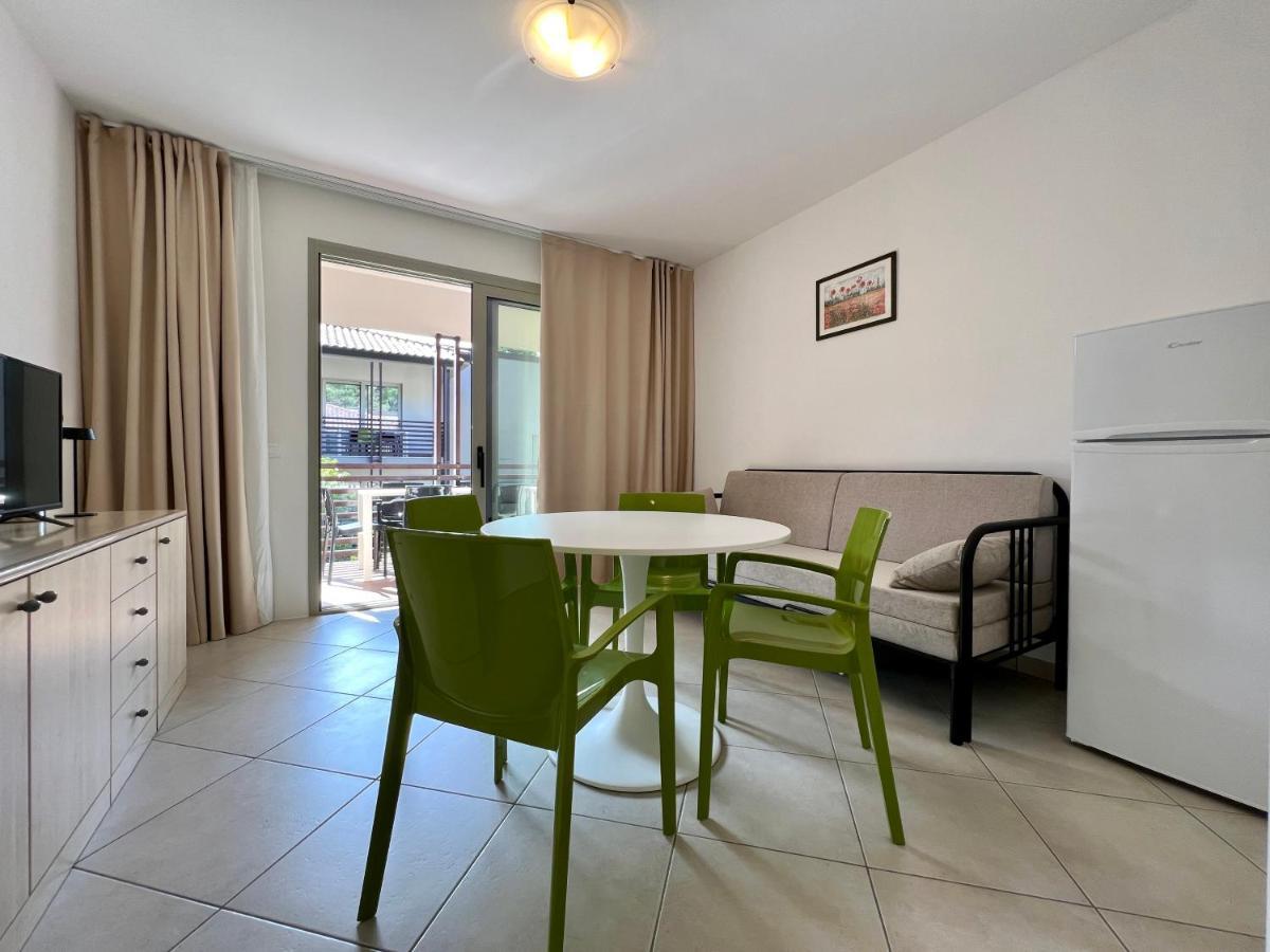 Prassitele Apartments Lignano Sabbiadoro Exteriör bild